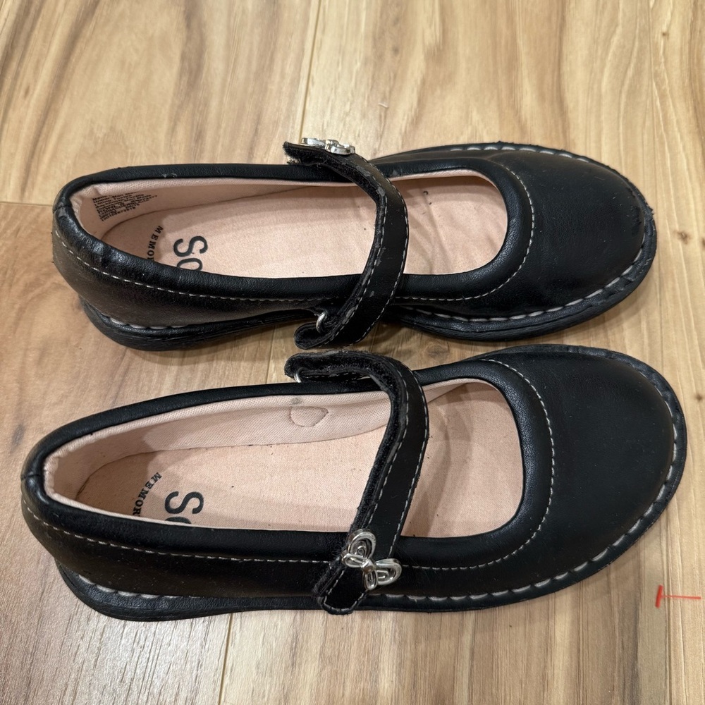 SO Black Mary Jane Dress Shoes for Kids - Picture 3 of 5